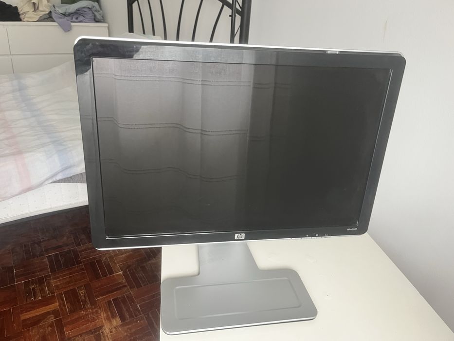 Monitor HP 24’’ IPS Profissional – Rotação Vertical – Excelente Estado