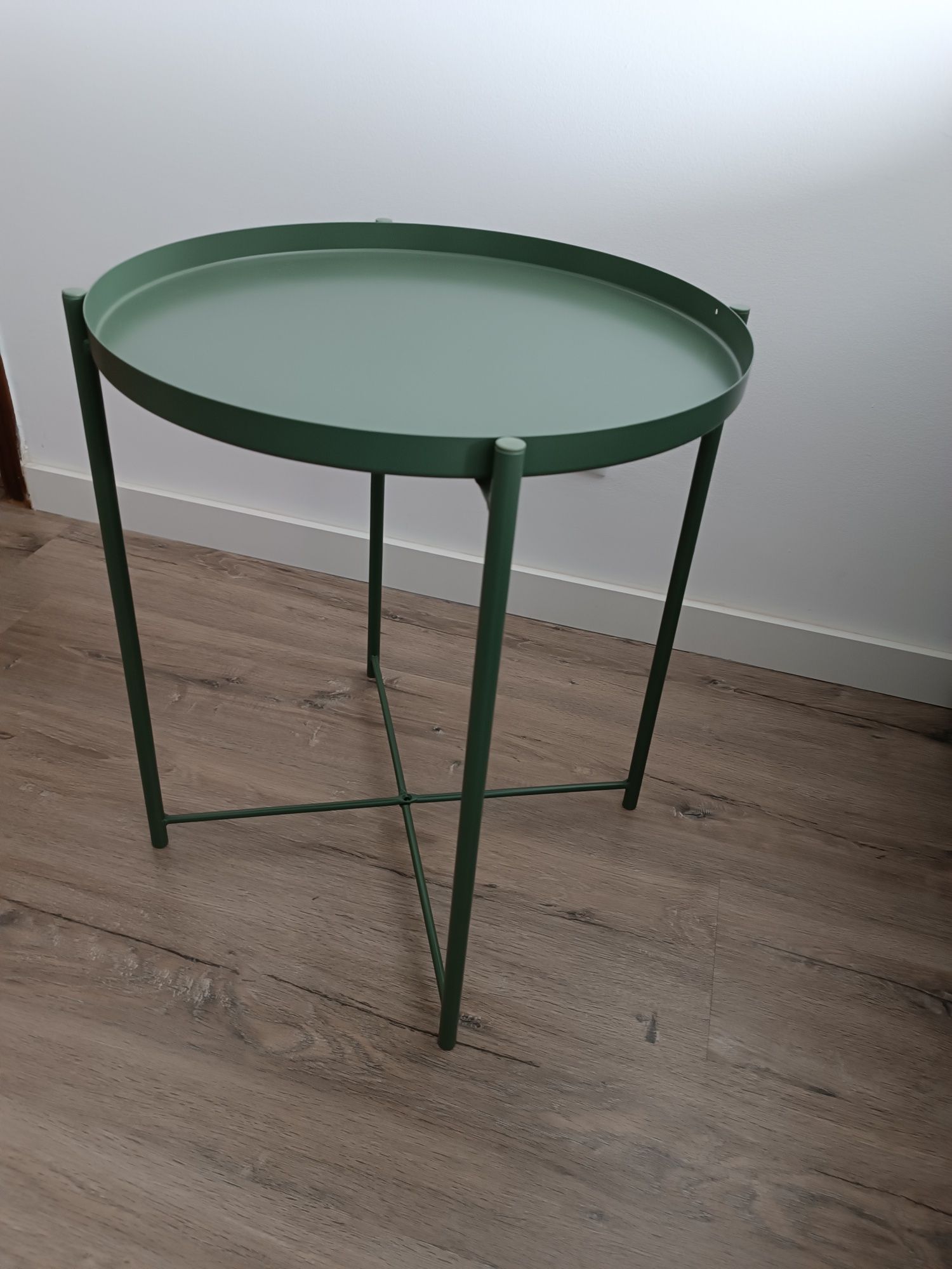 Mesa-tabuleiro verde