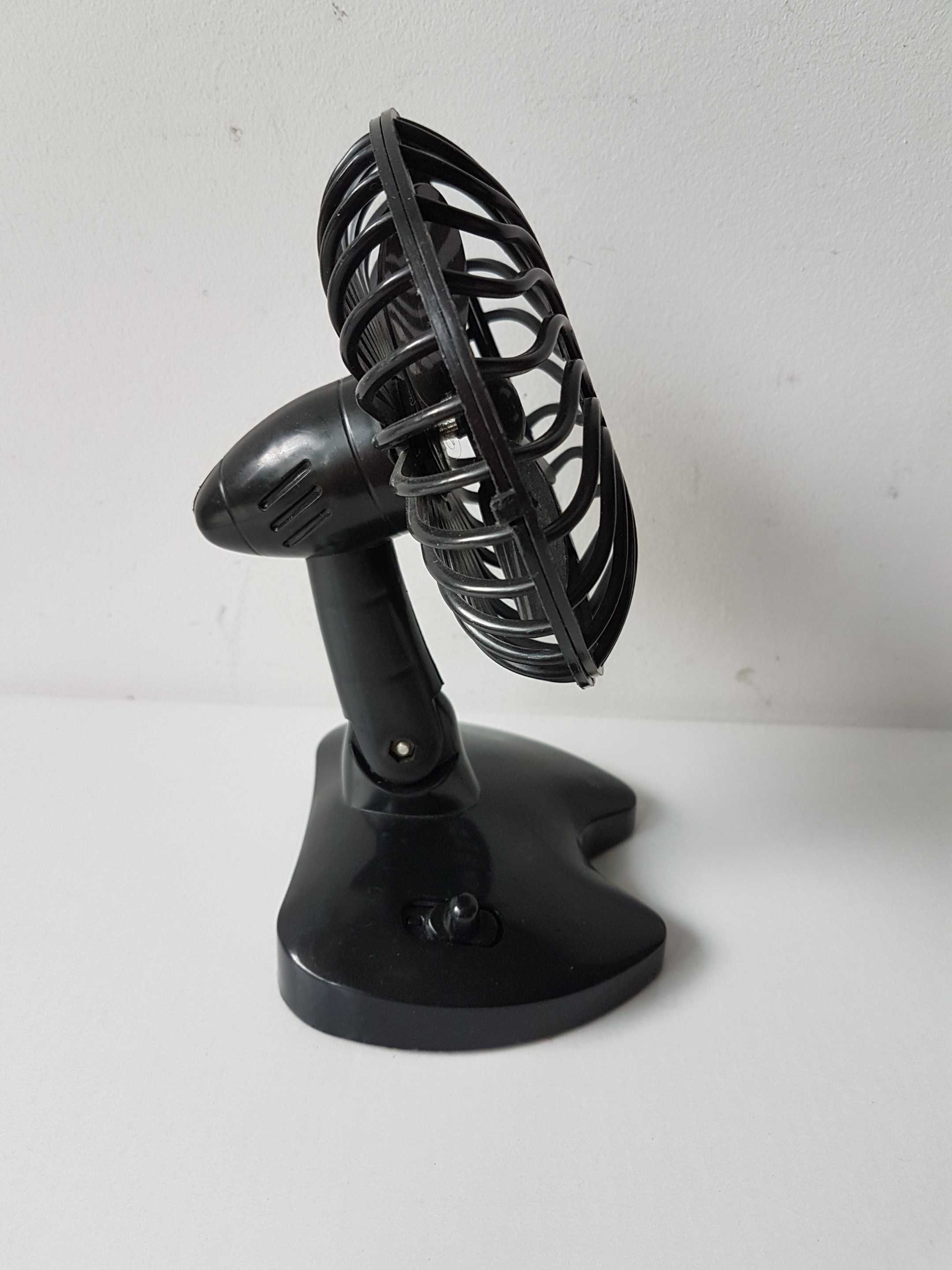 Mini plastikowy wentylator wiatrak na biurko/ścianę na baterie
