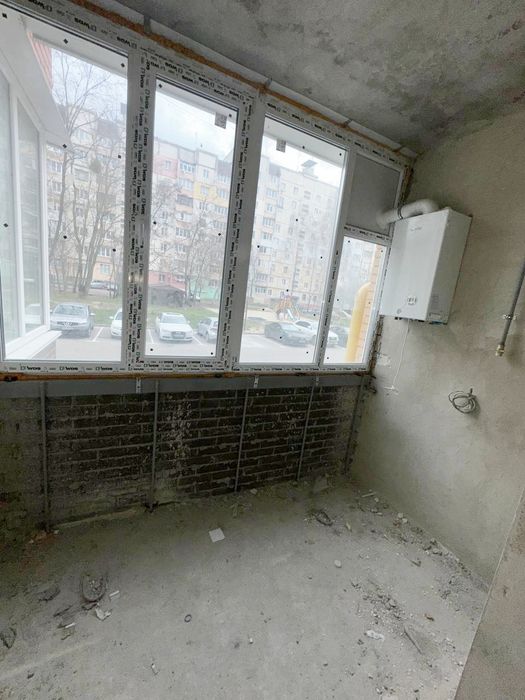 Однокімнатна в зданій новобудові