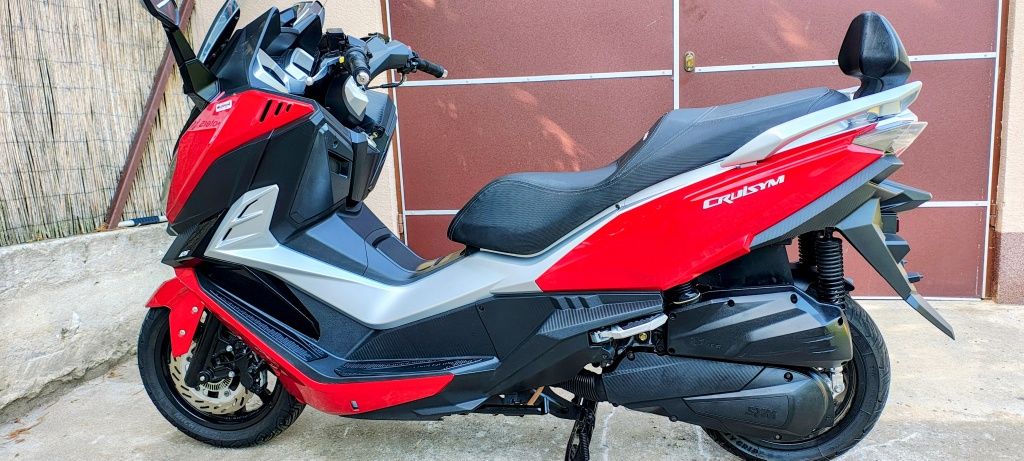 Sym Cruisym 125i (Joymax GTS) Niski przebieg.