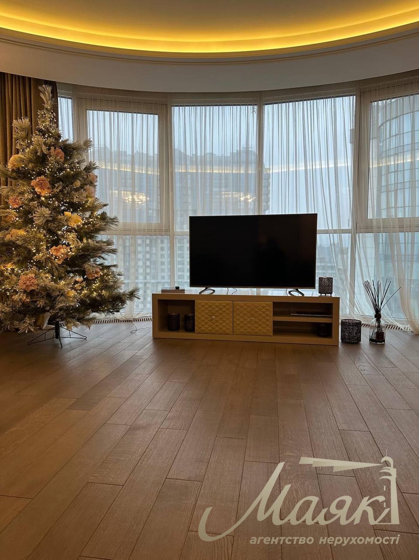 Продажа видовой квартиры 178м2 в ЖК Новопечерские Липки
