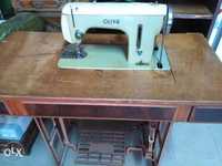 Maquina de costura OLIVA