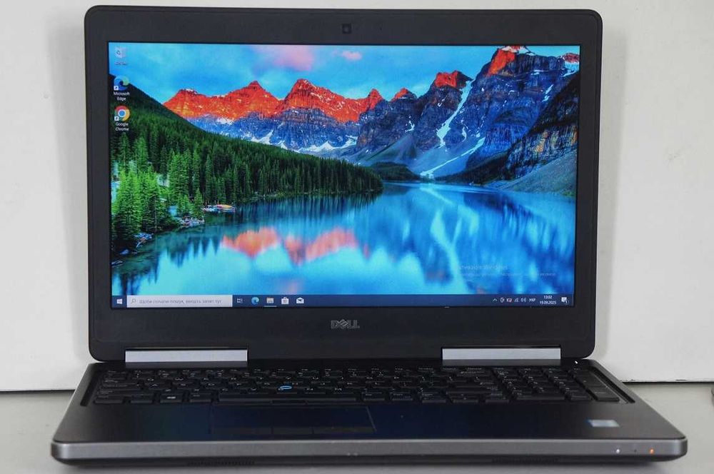 DELL Precision 7520 Xeon E3-1535M 8GB 256GB SSD 15,6"FullHD Radeon Pro