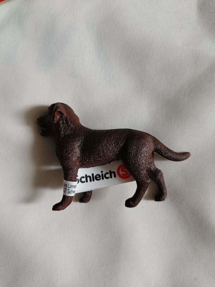 Schleich figurka Labrador Retrieve Suczka 13834