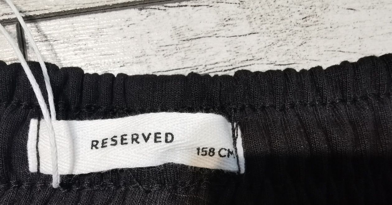 Nowe spodenki szorty Reserved rozm. 158