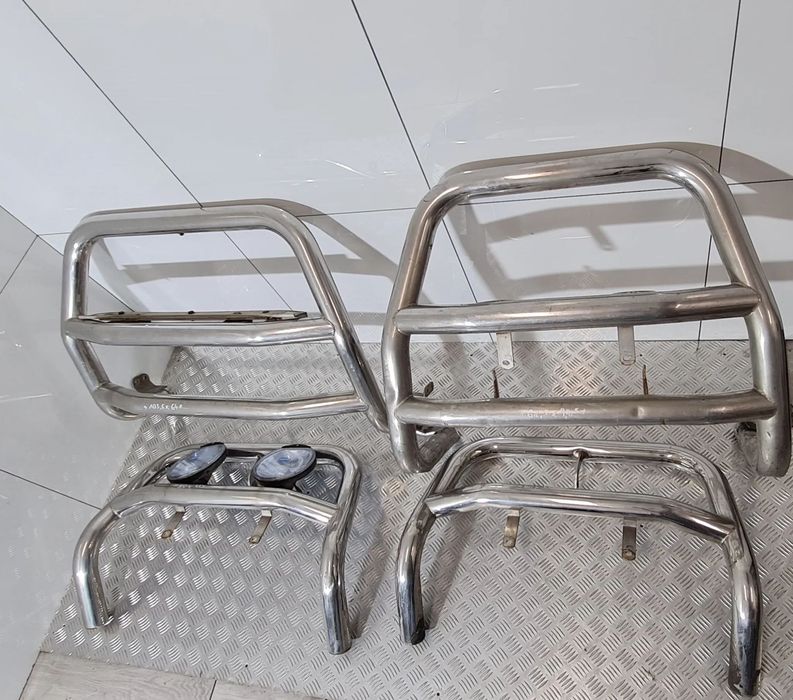 Orurowanie Kangur Przód Do Suva Busa Pickupa