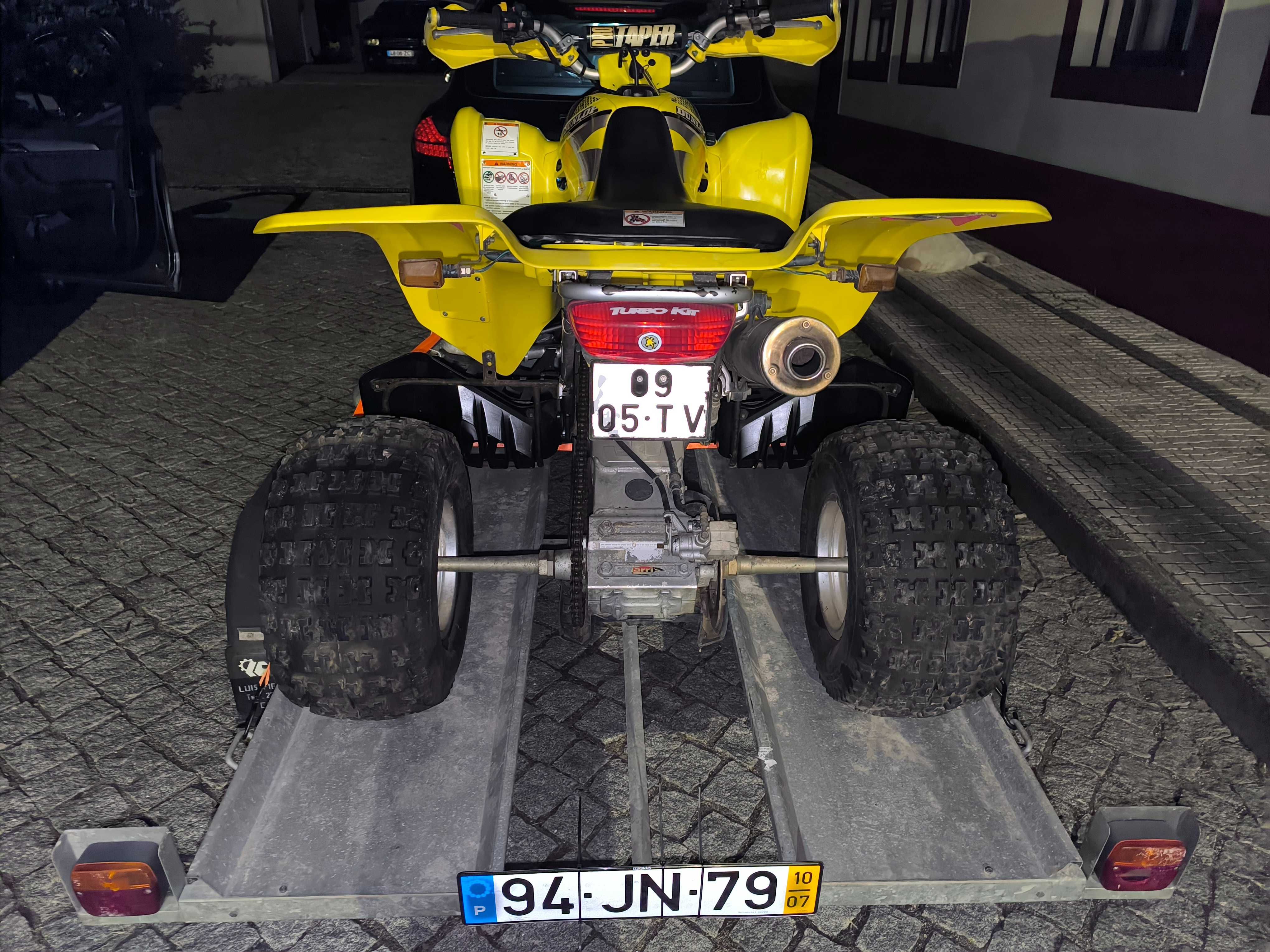SUZUKI LTZ 400 (OFERTA REBOQUE + MINI MOTA CROSS)