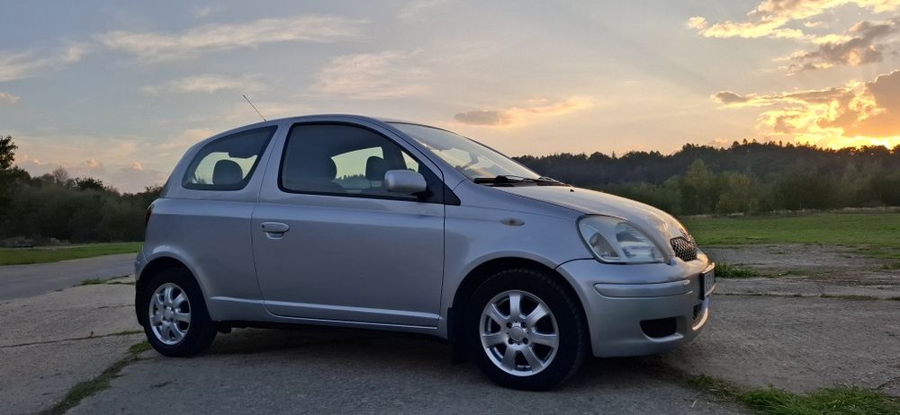 Toyota Yaris 2004