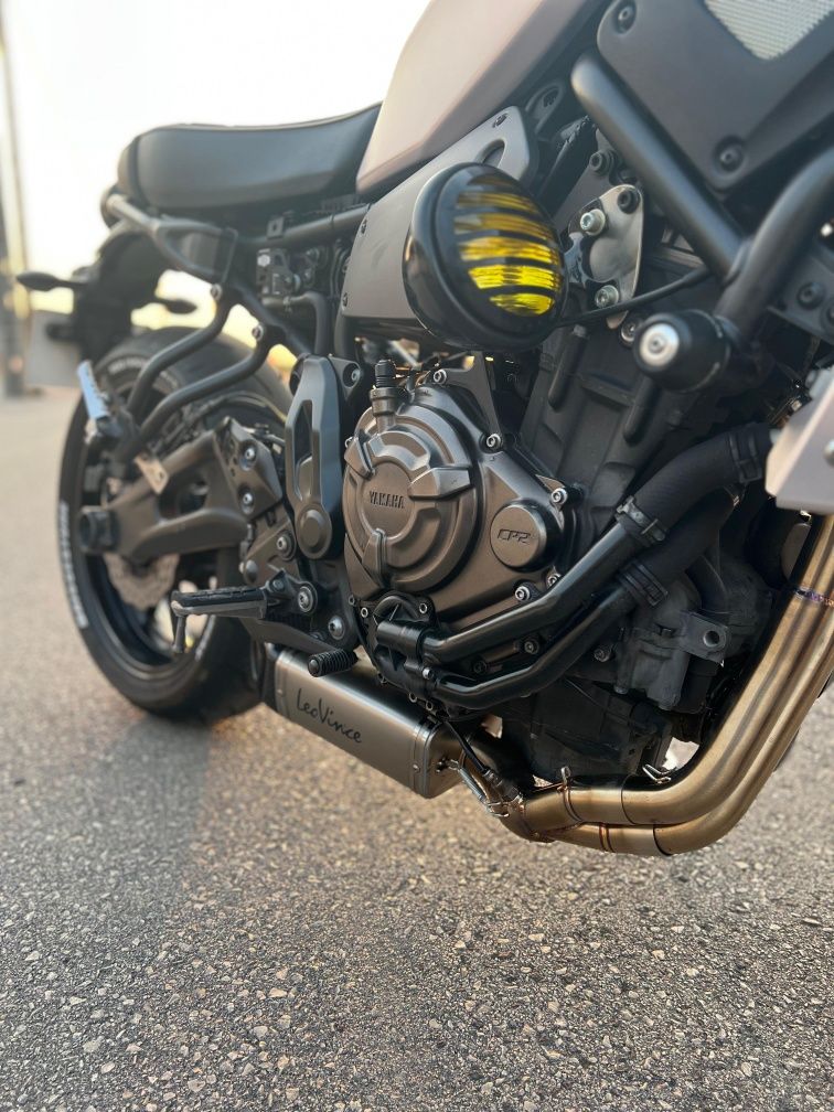 Yamaha XSR 700 leovince