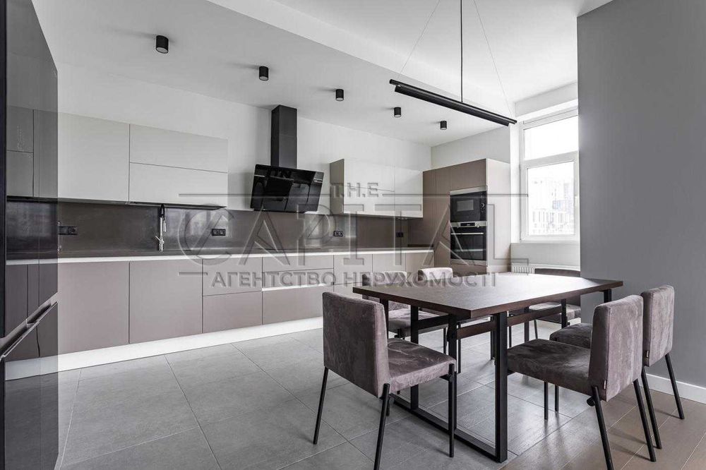 Аренда квартиры(95м2)ул.Филатова Академика ЖК Французский квартал