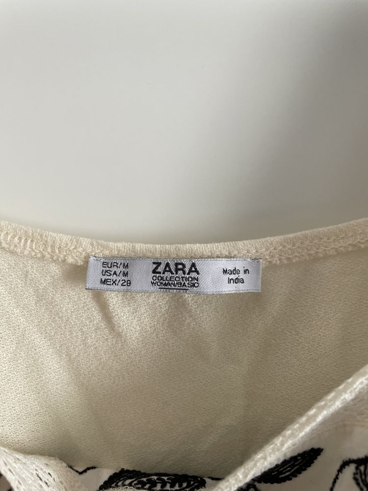 Blusa Zara com bordados tamanho M