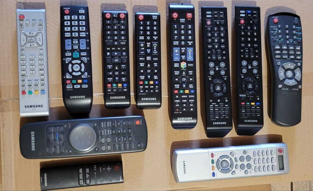 Пульти для ТВ Samsung в асортименті