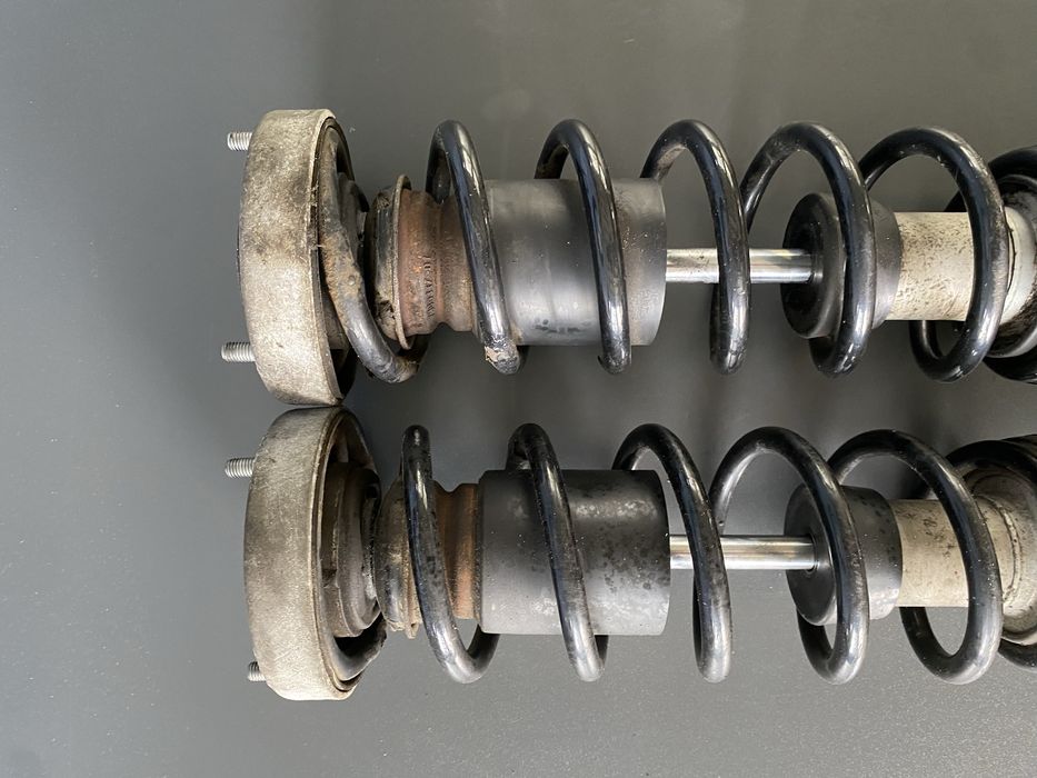 Задні Амортизатори BMW E60 Седан Стойки Взборі Пружини БМВ Е60