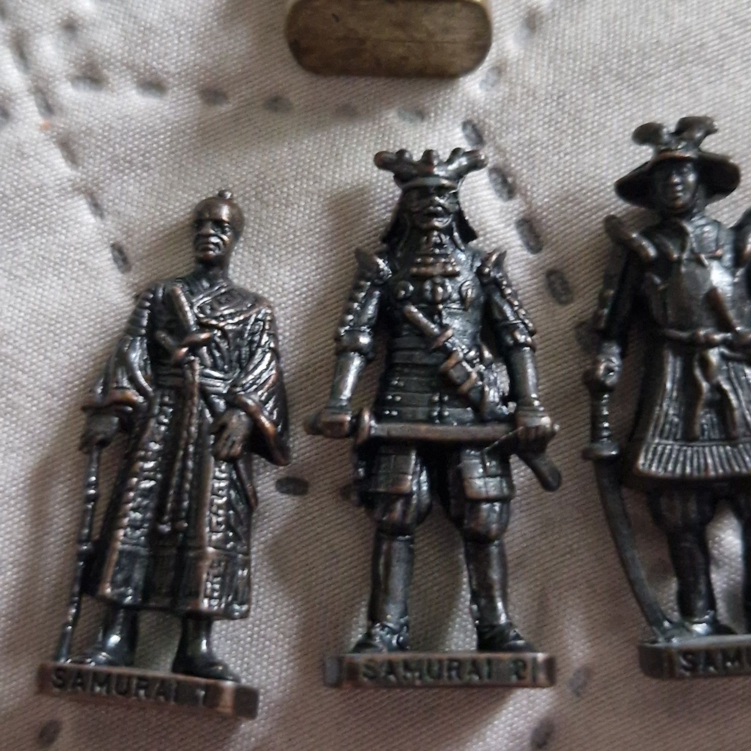 Samuraj metalowe figurki z Kinder niespodzianka