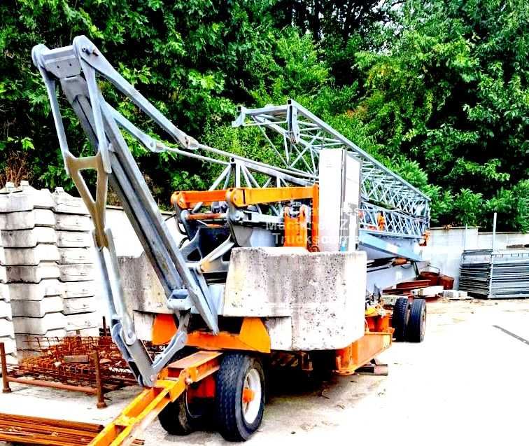 Żuraw samowznoszący ARCOMET 26H - 2006 - osie budowlane