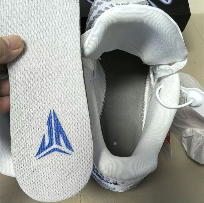 Баскетбольні кросівки nike ja 3