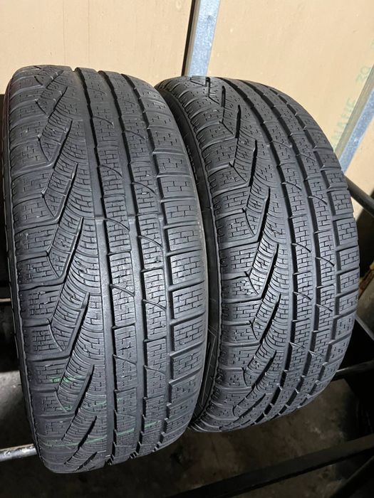 Pirelli 2022года 7.8мм 235/55/18 пара щимних шин