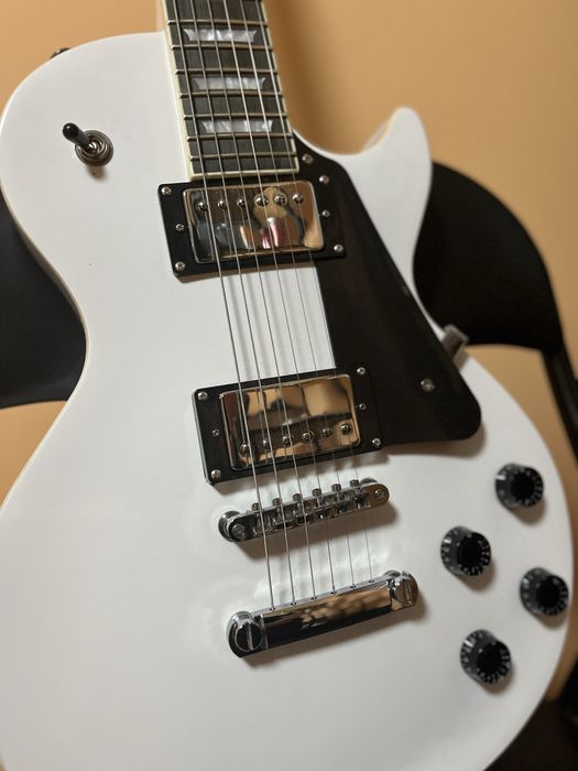 Електрогітара Deviser Les Paul