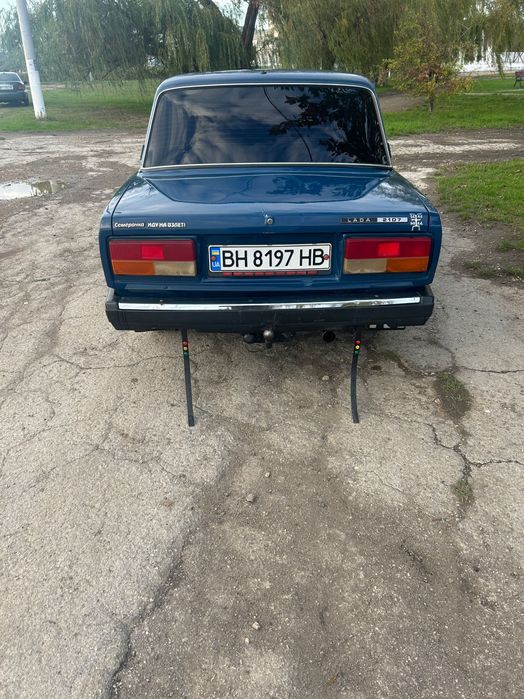 Автомобильбіль ВАЗ 2107