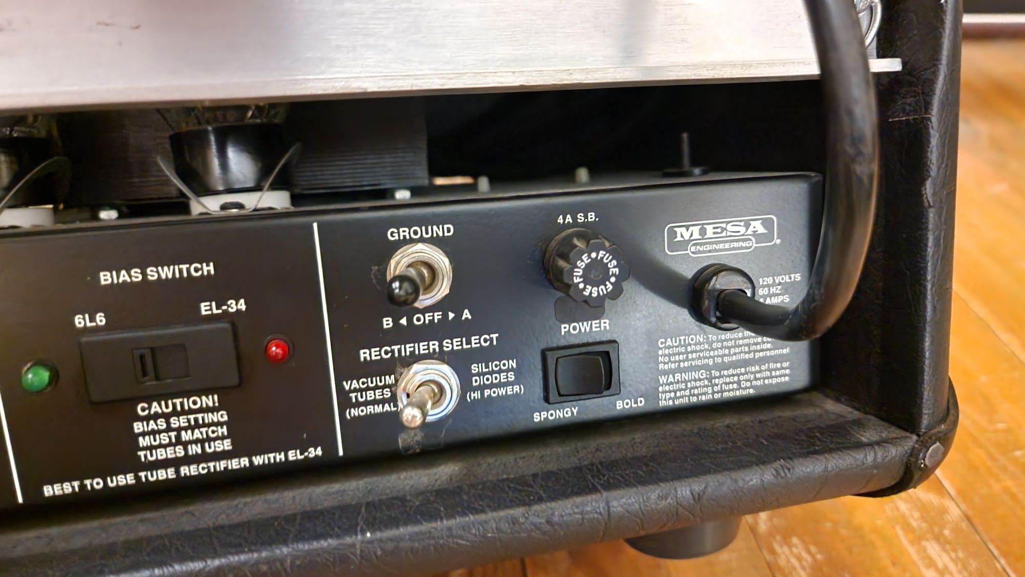 Wzmacniacz gitarowy Mesa Boogie Tremoverb