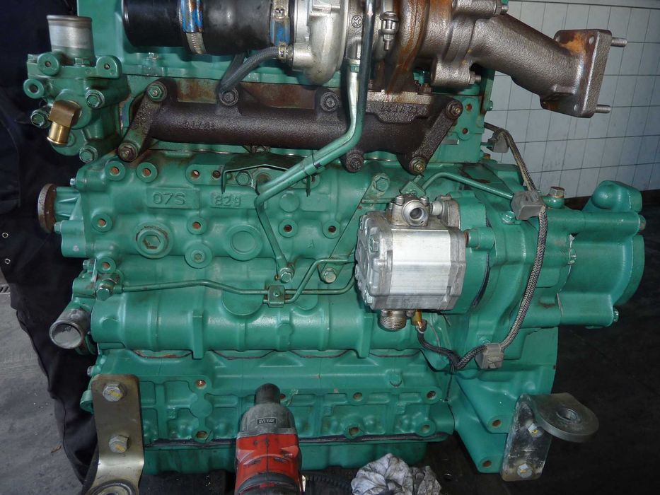 Remont silnika VOLVO D3.3 KUBOTA