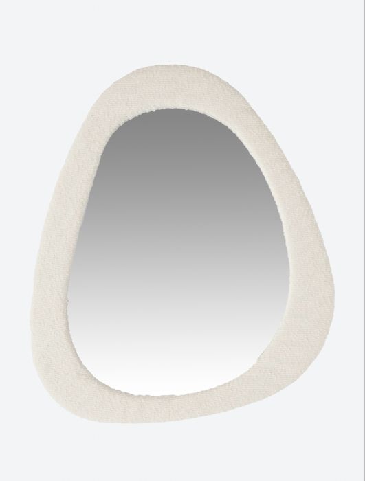 Lustro dekoracyjne z ramą boucle – białe, 58x48 cm