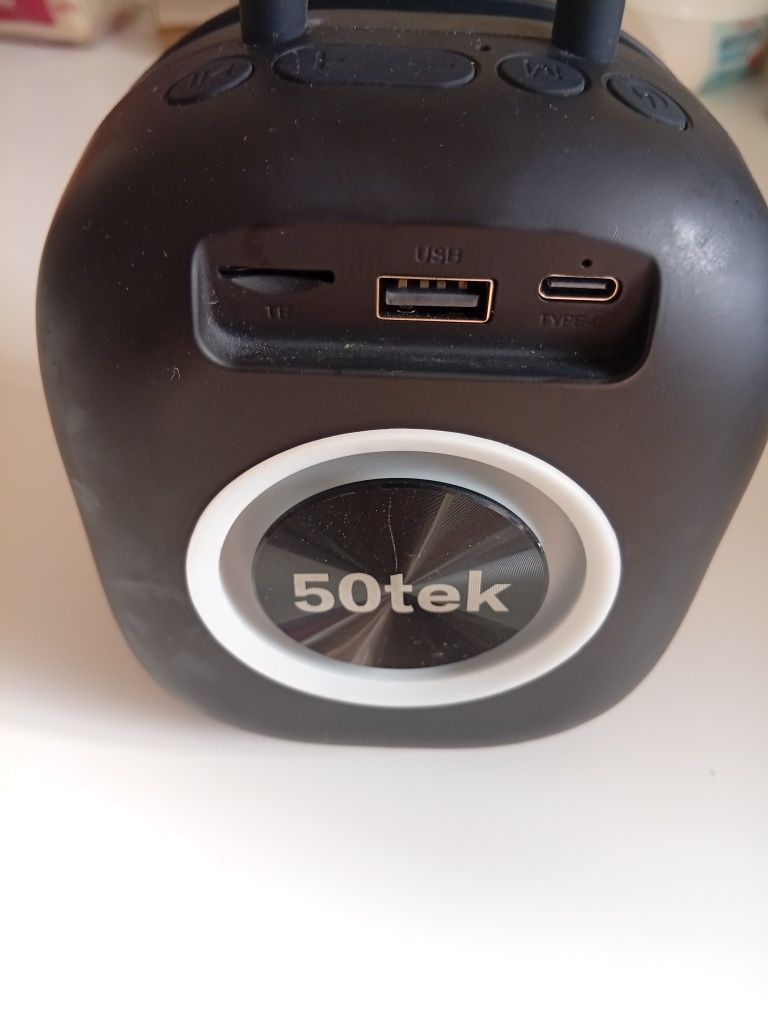 Coluna 50tek fácil de transportar