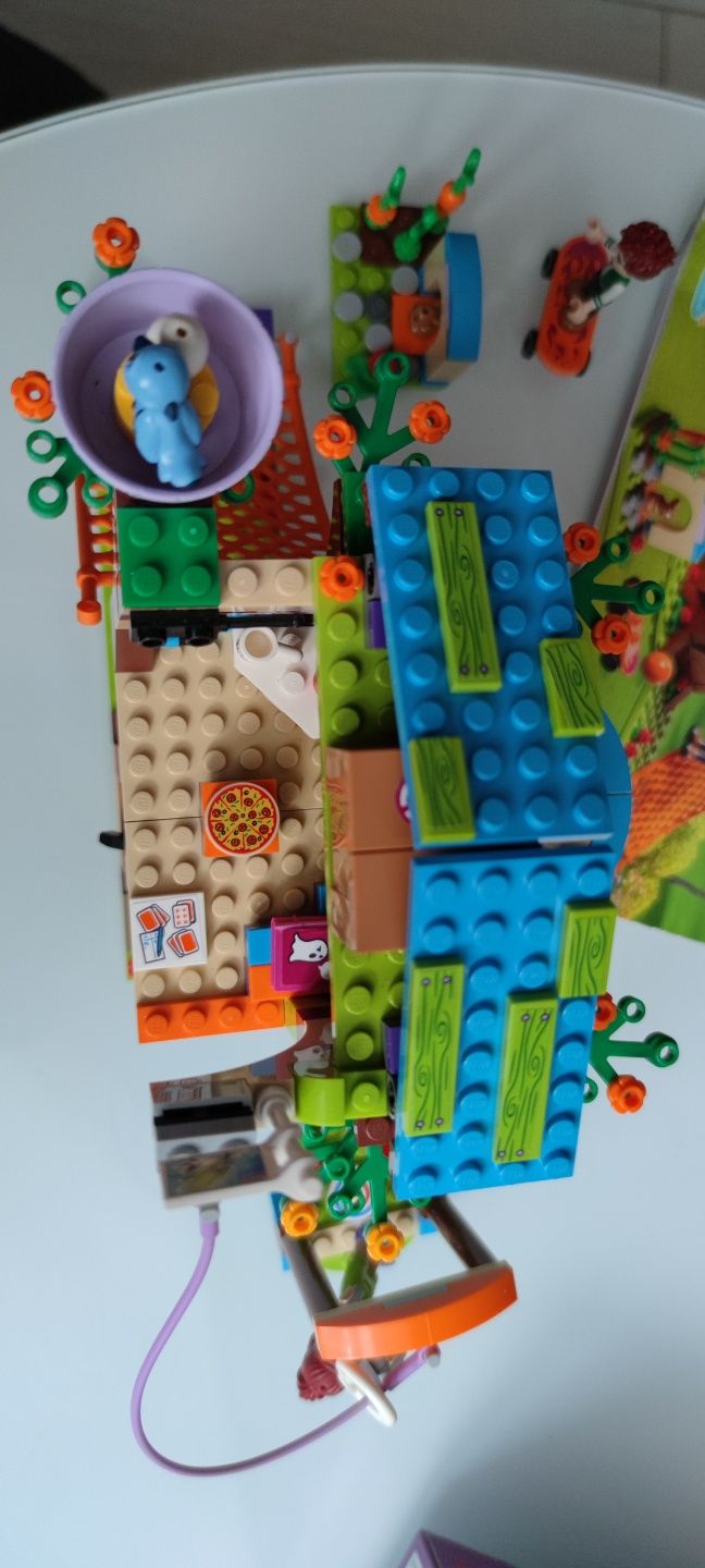 LEGO Friends Domek na drzewie Mii 41335