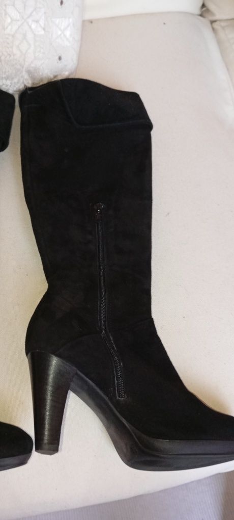 Botas camurça pretas de cano alto Y Enzo