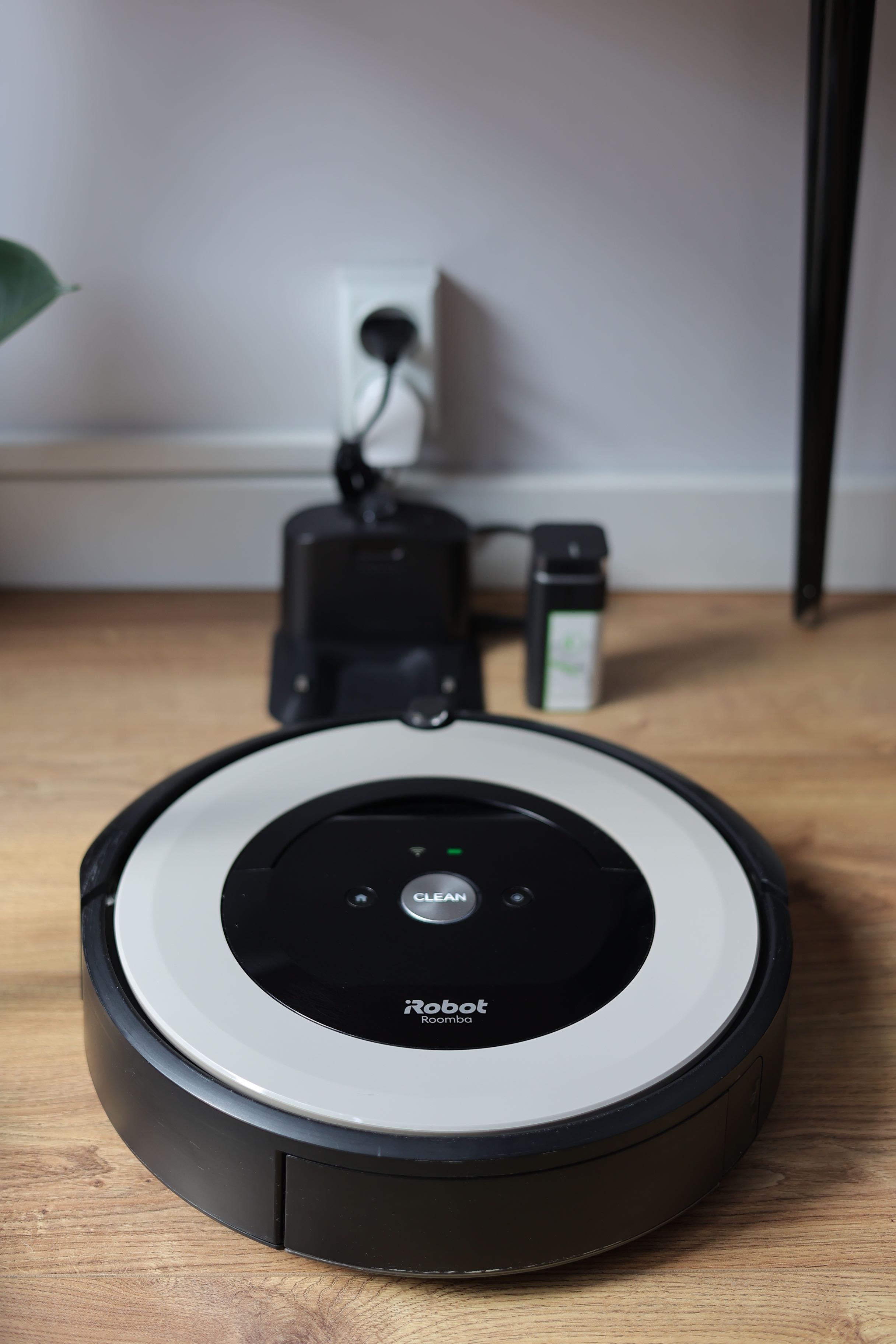 irobot roomba e5 - komplet, 100% sprawny, oryginalne części