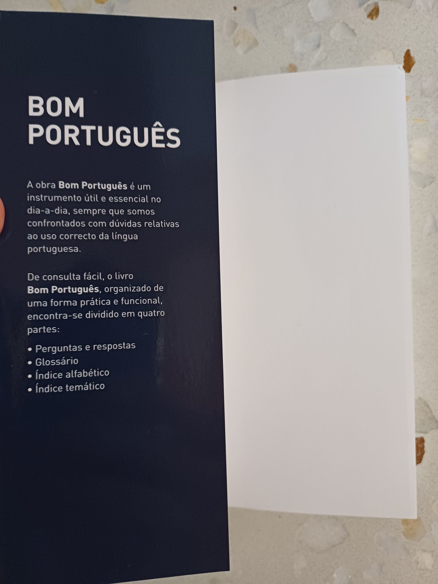Livro "Bom Português"