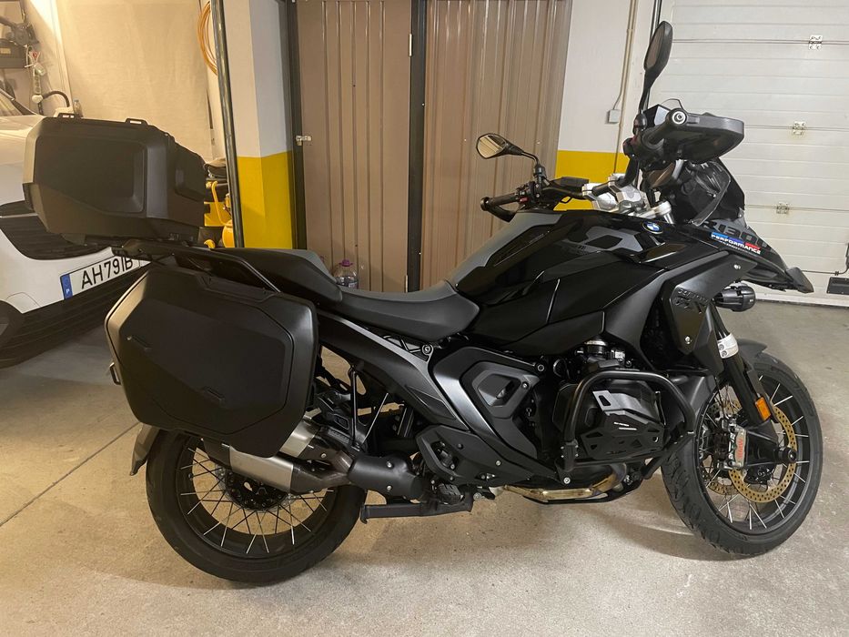 Bmw R1300GS 5 pack triple black