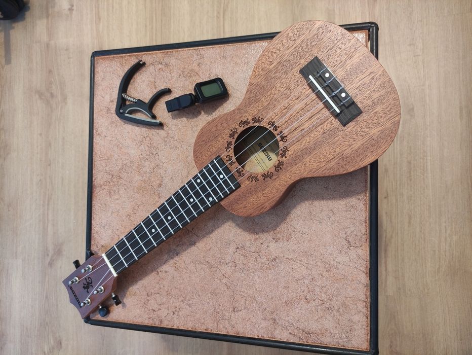 Mozos Gecko ukulele sopranowe zestaw