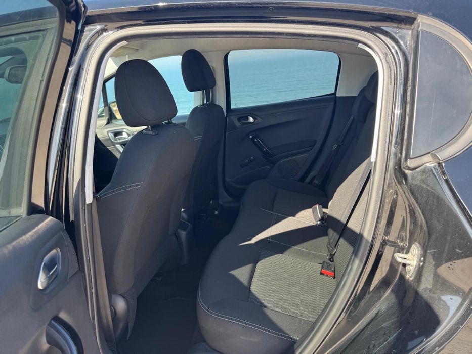 Peugeot 208 1.2 PureTech Style OPORTUNIDADE UNICA - URGENTE