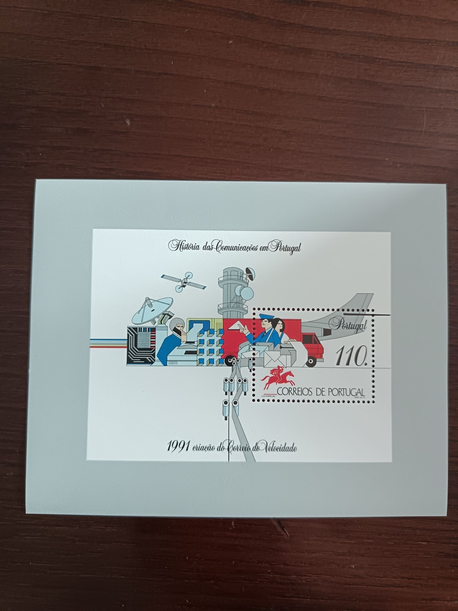 Selos de Portugal -Bloco número 124 MNH sem sinal de charneira