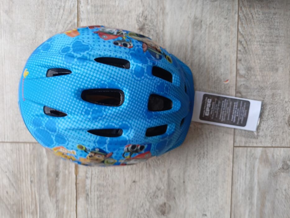Nowy z metką kask psi patrol