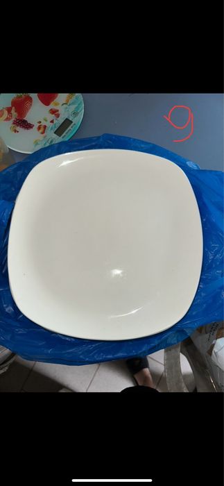 Посуд/тарілки/оселедниці