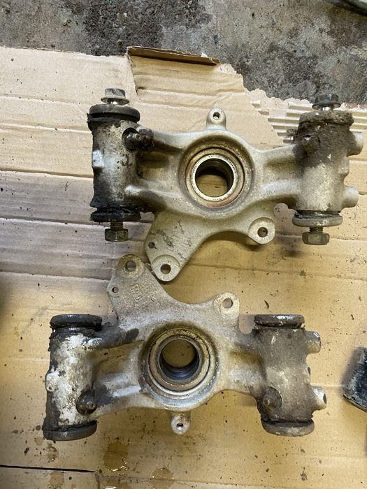 Zwrotnica przód lewa prawa tył lewa Yamaha kodiak 700 grizzly 700/550