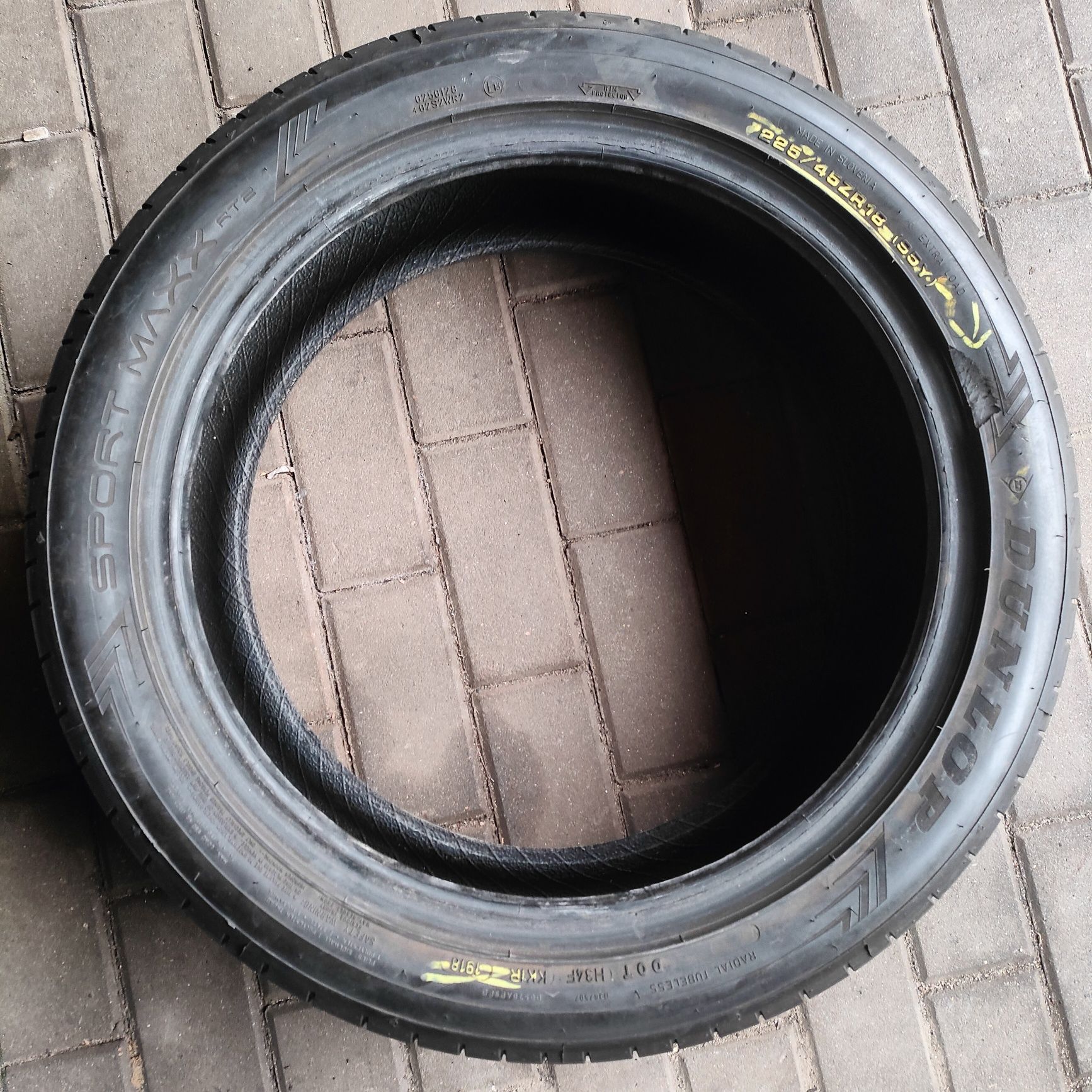 1x Dunlop SP Sport Maxx RT2 225/45R18 95Y 1 sztuka letnia