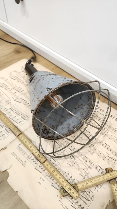 Candeeiro Industrial Antigo