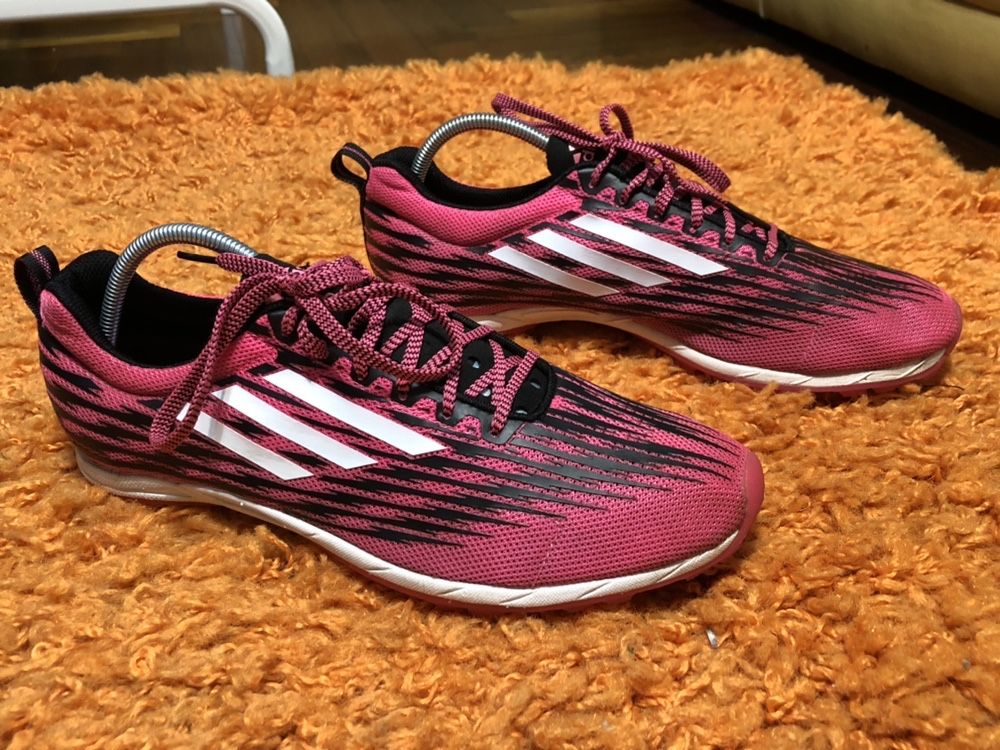 Женские беговые кроссовки с шипами Adidas XCS 5 кеды для бега