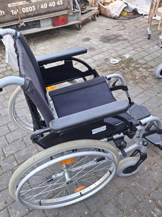 Wózek inwalidzki Breezy