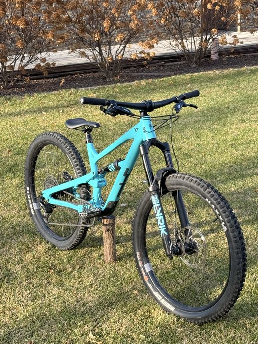 Rower marki : YT idnustries