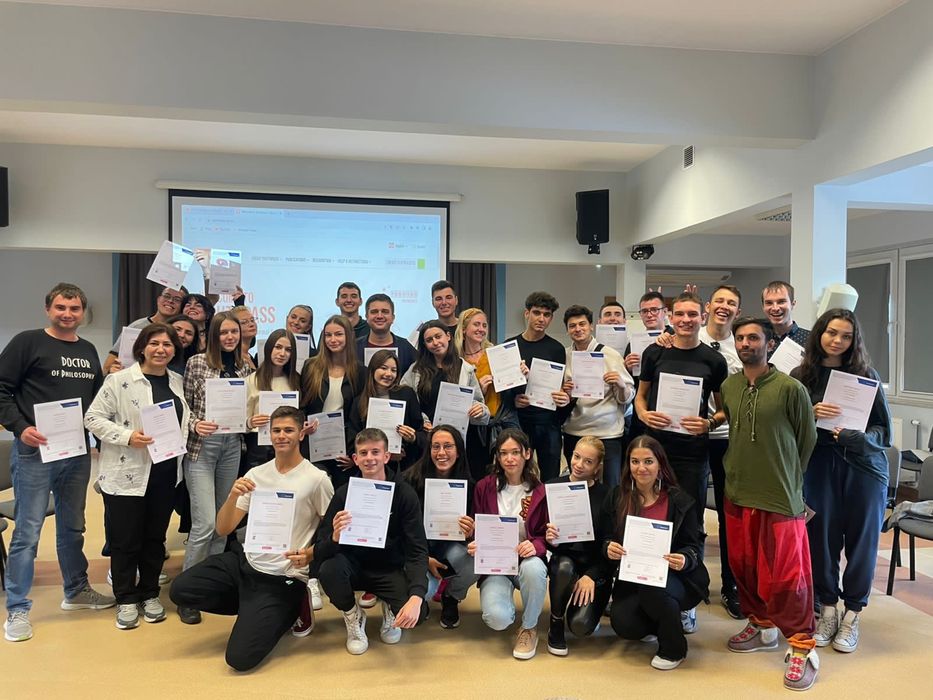 Репетитор англійська мова 7+