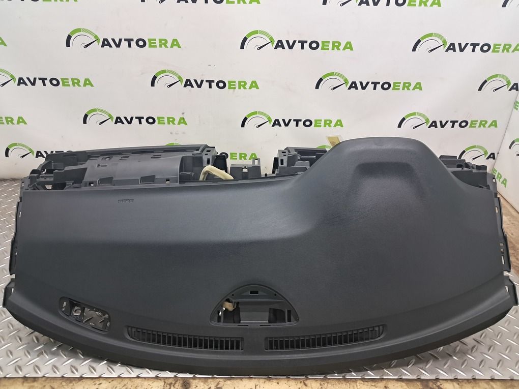 Торпедо с подушкой безопасноти NISSAN LEAF 18- 682006WK0B