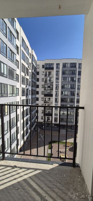 Продаж 1 кімнатної квартири Довга