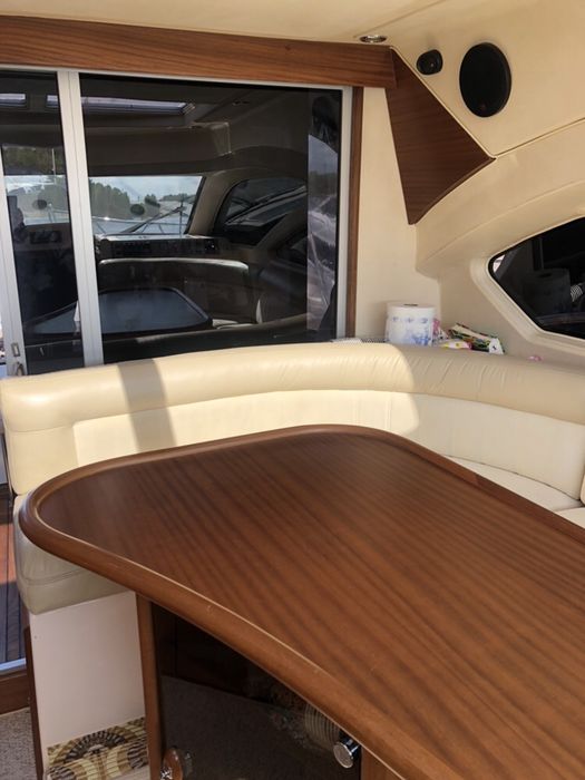 Продам яхту Adamant 330 HT