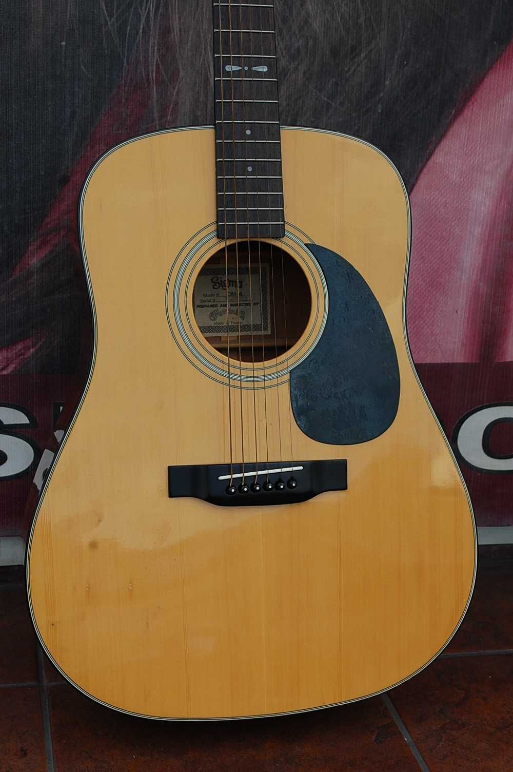 Gitara akustyczna Sigma Guitars DM 4