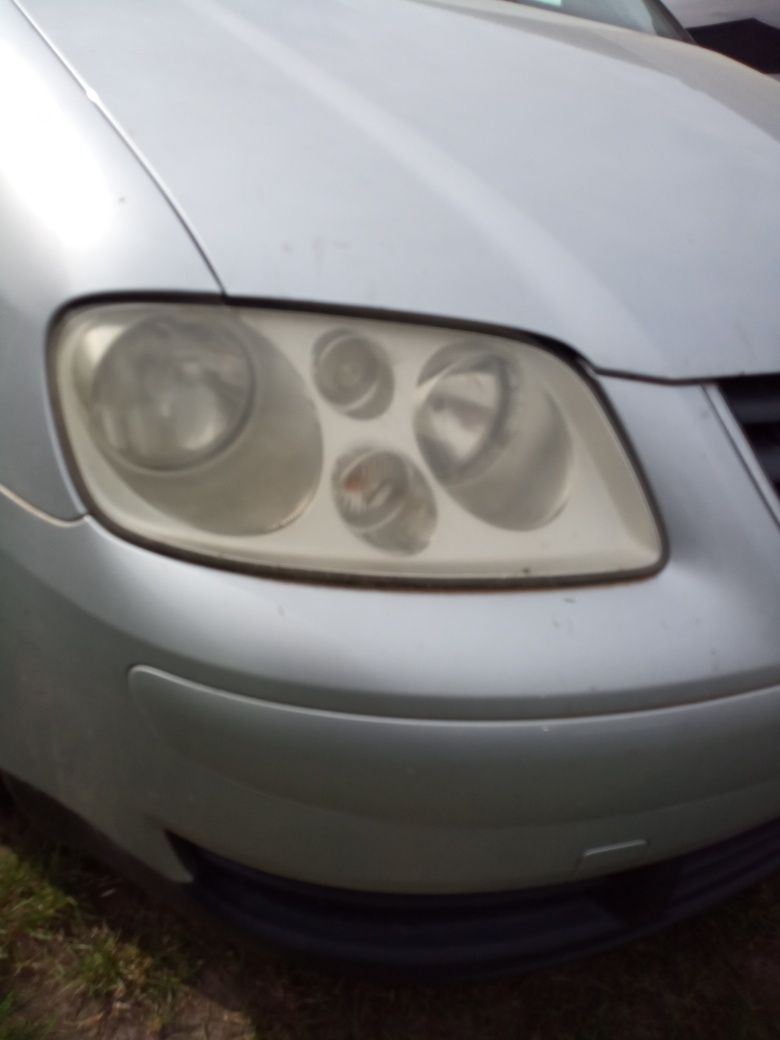 Lampy przednie VW Touran 2005rok